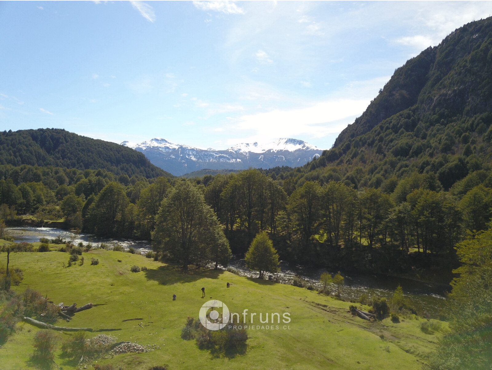 Lodge en Venta en Coyhaique | 15 Dormitorios | 15 Baños | 200000 m² | UF 5.500 - 3