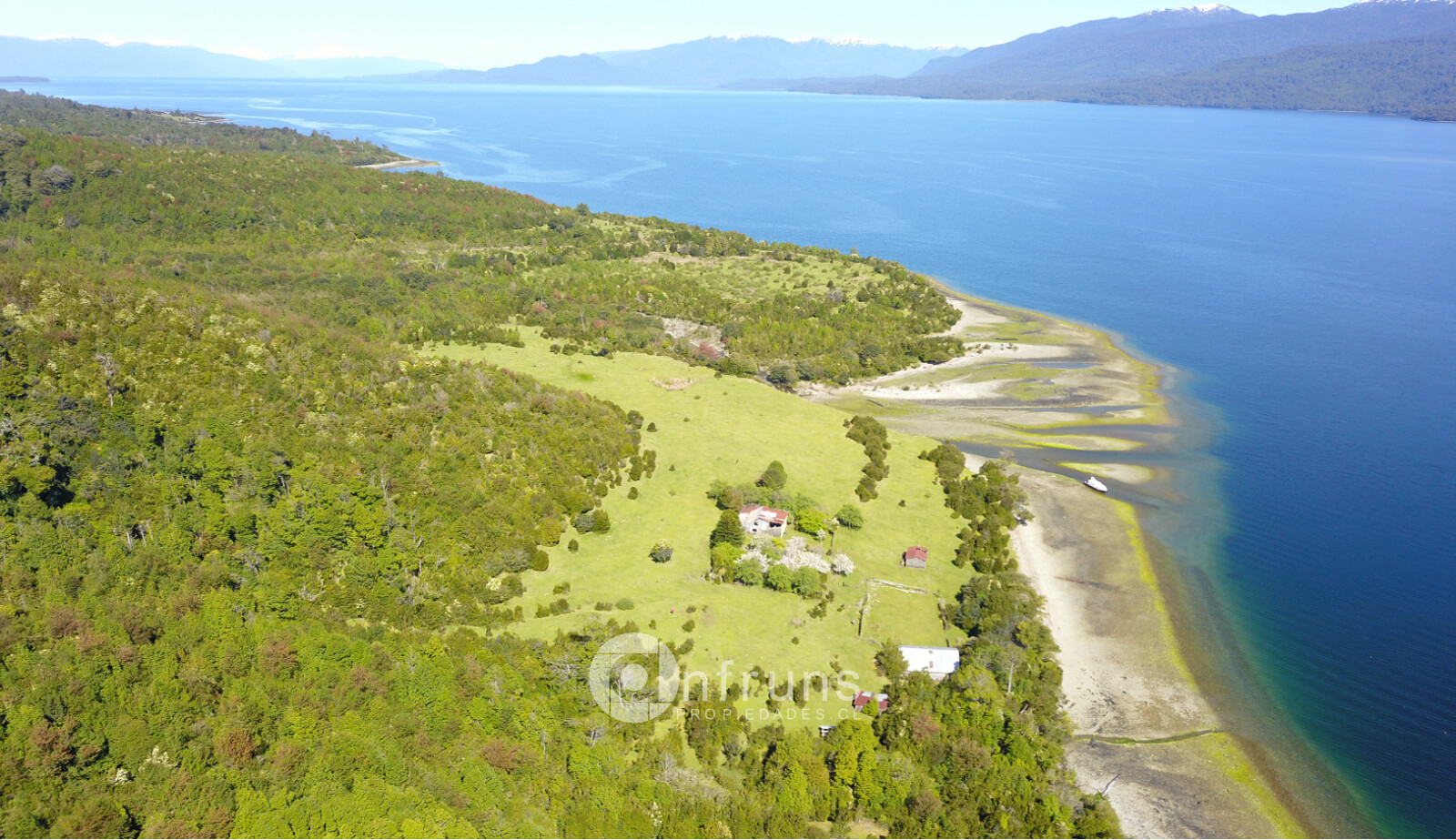 Terreno en Venta en Puerto Cisnes | 15 Dormitorios | 15 Baños | 2950000 m² | UF 12.000 - 5
