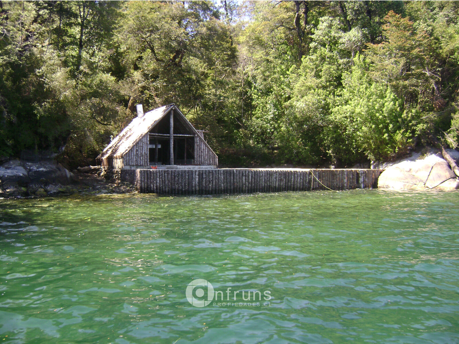Terreno en Venta en Puerto Cisnes | 15 Dormitorios | 15 Baños | 3750000 m² | UF 12.000 - 8
