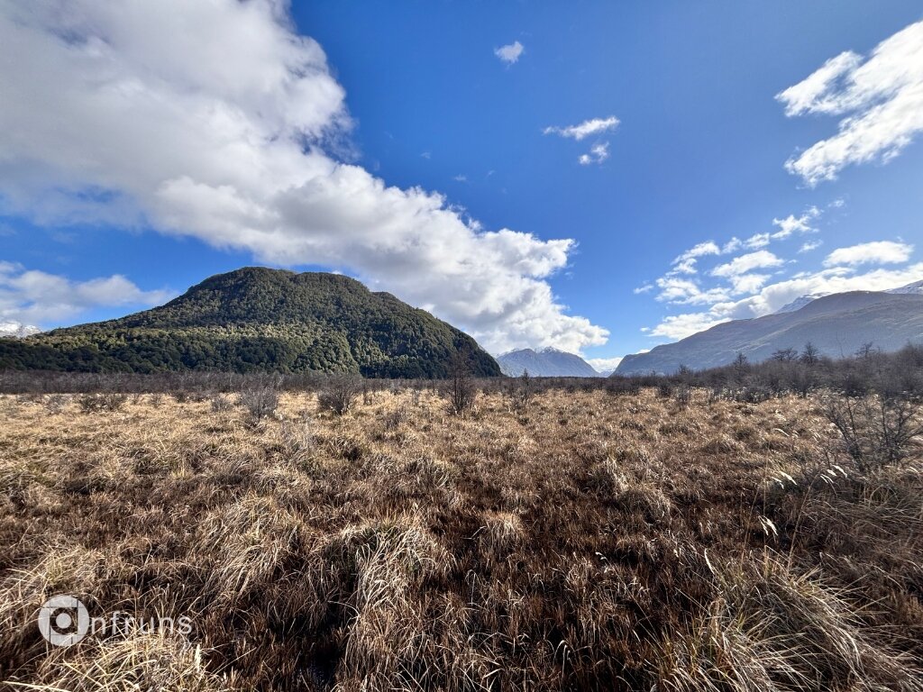 Campo en Venta en Chile Chico | 15 Dormitorios | 15 Baños | 3350000 m² | UF 38.000 - 9