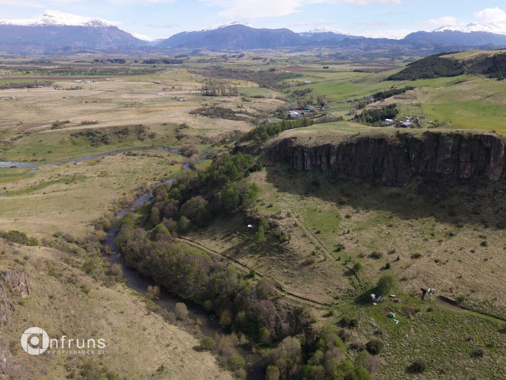 Panoramic view of the ranch and the surrounding mountains