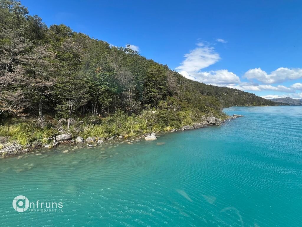 Exclusivas Parcelas a Orillas del Lago Beltrand