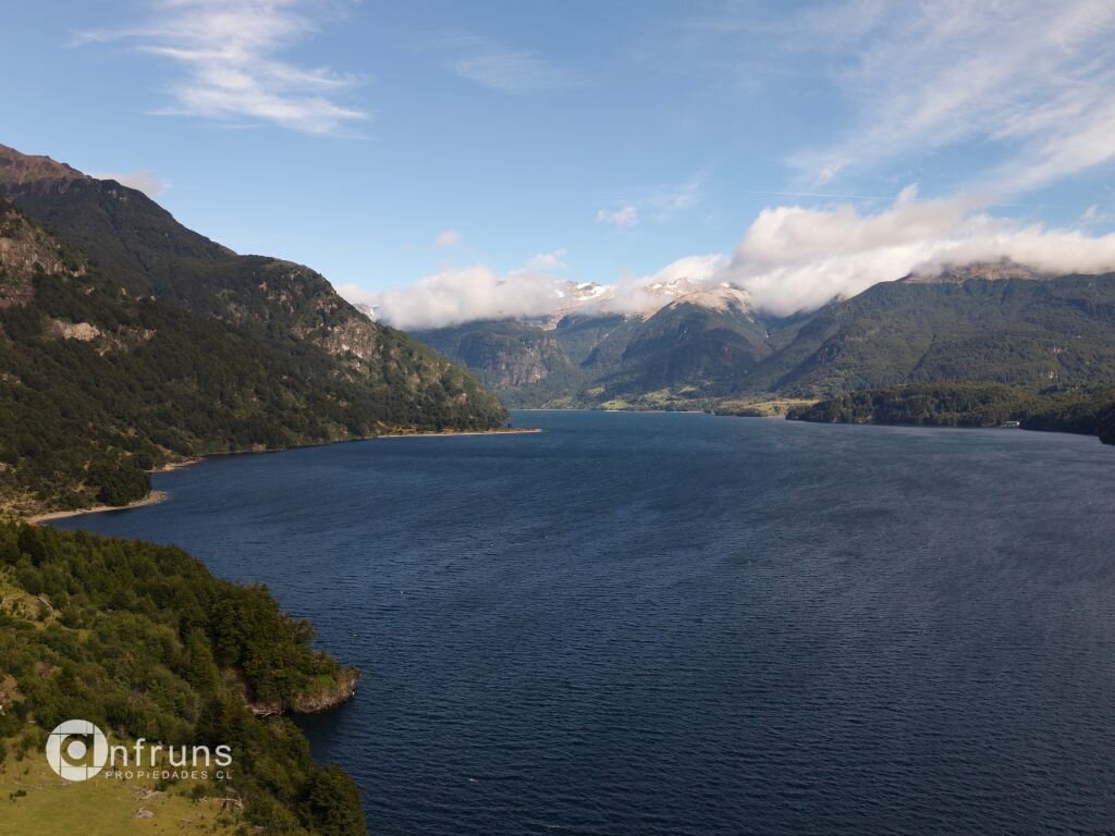 Espectacular Campo a orillas del Lago Elizalde, 46 Hectáreas