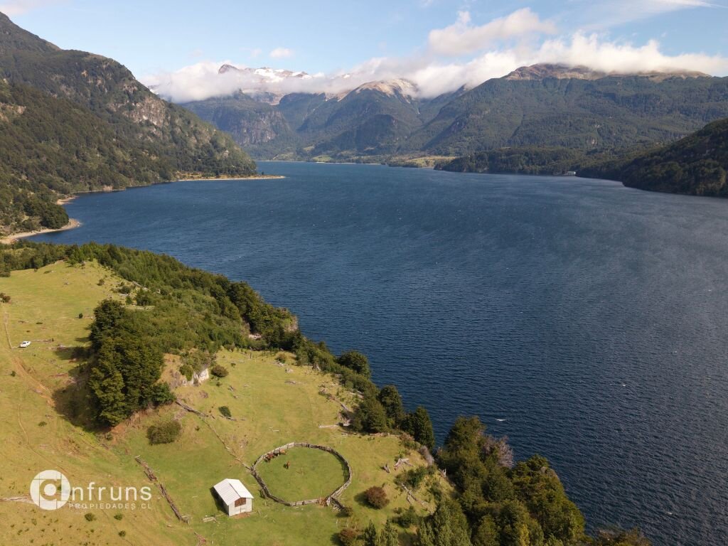 Lodge en Venta en Balmaceda | 15 Dormitorios | 15 Baños | 460000 m² | UF 26.000 - 9