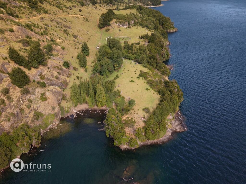 Lodge en Venta en Balmaceda | 15 Dormitorios | 15 Baños | 460000 m² | UF 26.000 - 8