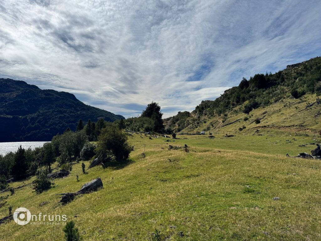 Lodge en Venta en Balmaceda | 15 Dormitorios | 15 Baños | 460000 m² | UF 26.000 - 10
