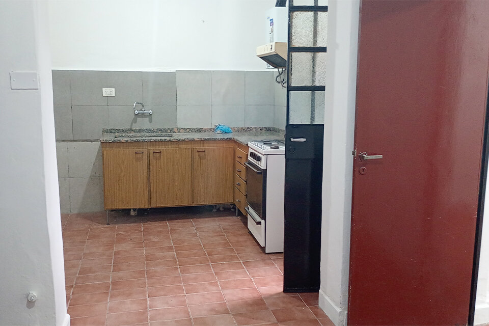 CÓMODA CASA 2 DORMITORIOS GUTIERREZ 2568 PLANTA BAJA - 6