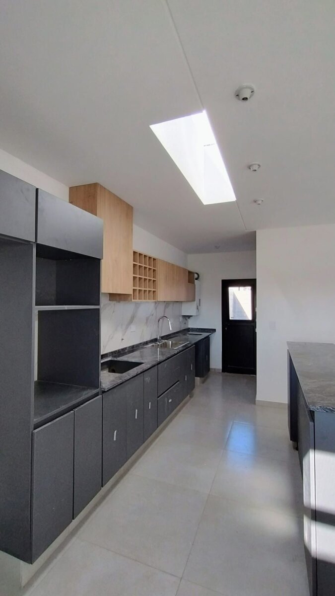 CASA RINCONES DE MANANTIALES - Imagen 8