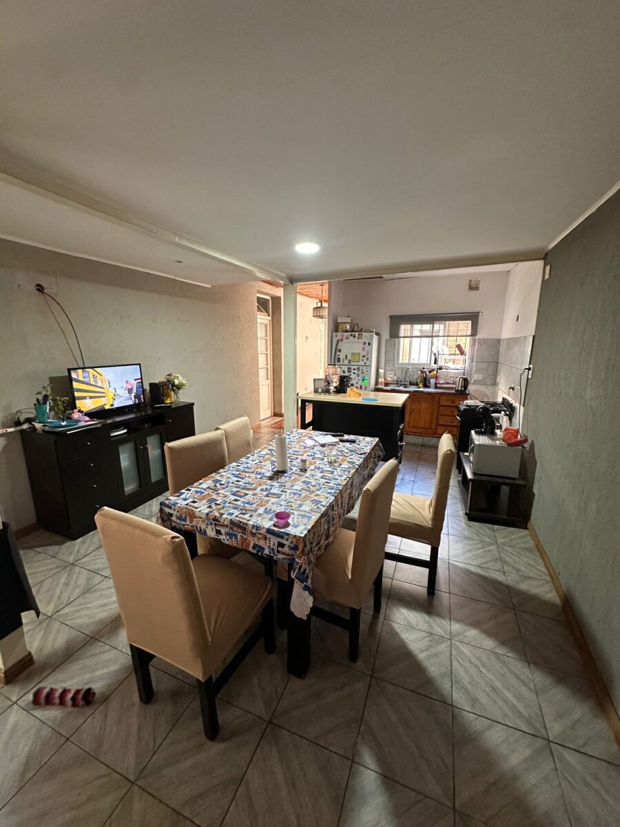 VENTA CASA 2 DORMITORIOS ECHESORTU - 4