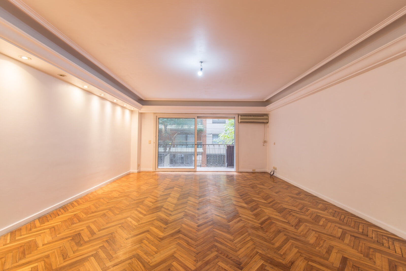 Piso de cuatro ambientes - Palermo Nuevo - Cochera y baulera — foto 4