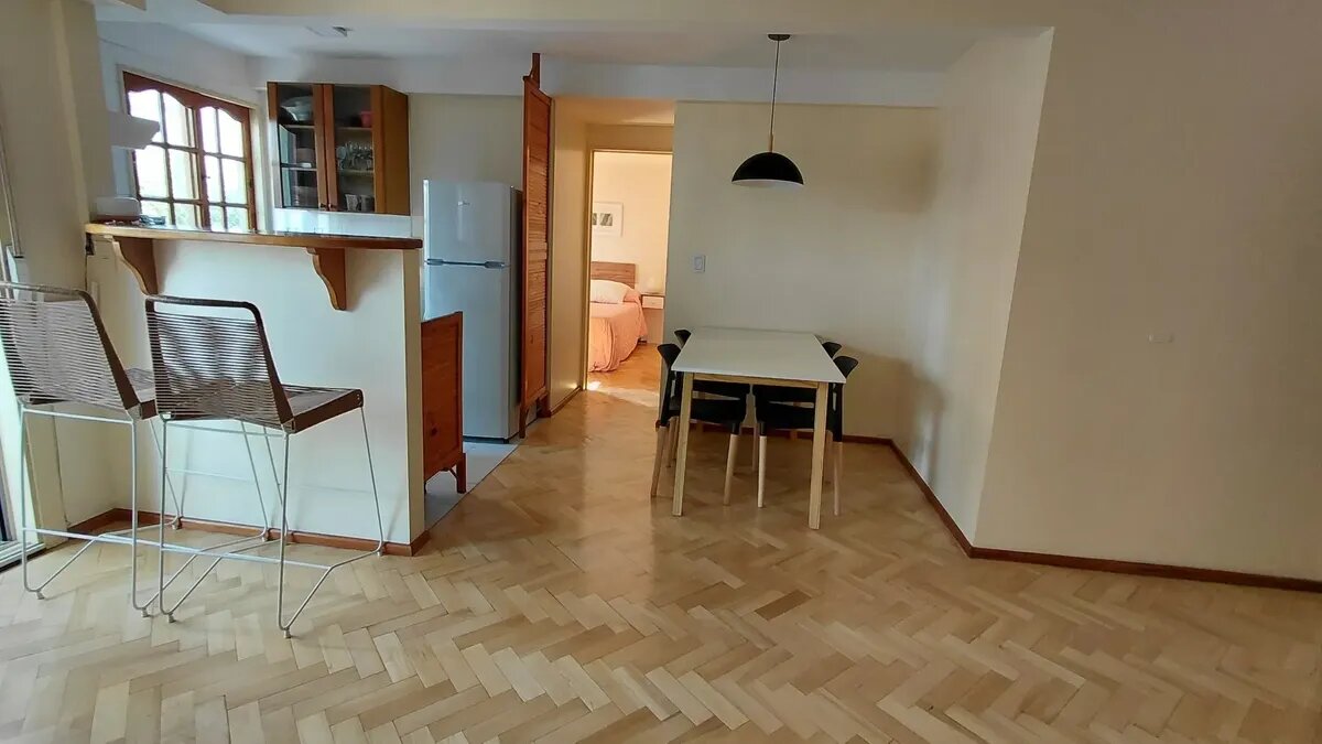 Nuñez, Manzanares 1600, 3er piso, lateral, 2 amb, 43m2, u$s 990 + luz. – Máximo 4 px. - 16