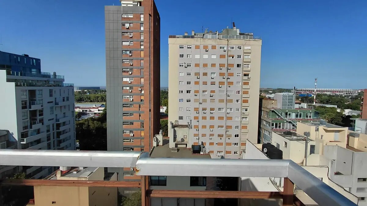 Nuñez, Manzanares 1600, 3er piso, lateral, 2 amb, 43m2, u$s 990 + luz. – Máximo 4 px. - 23