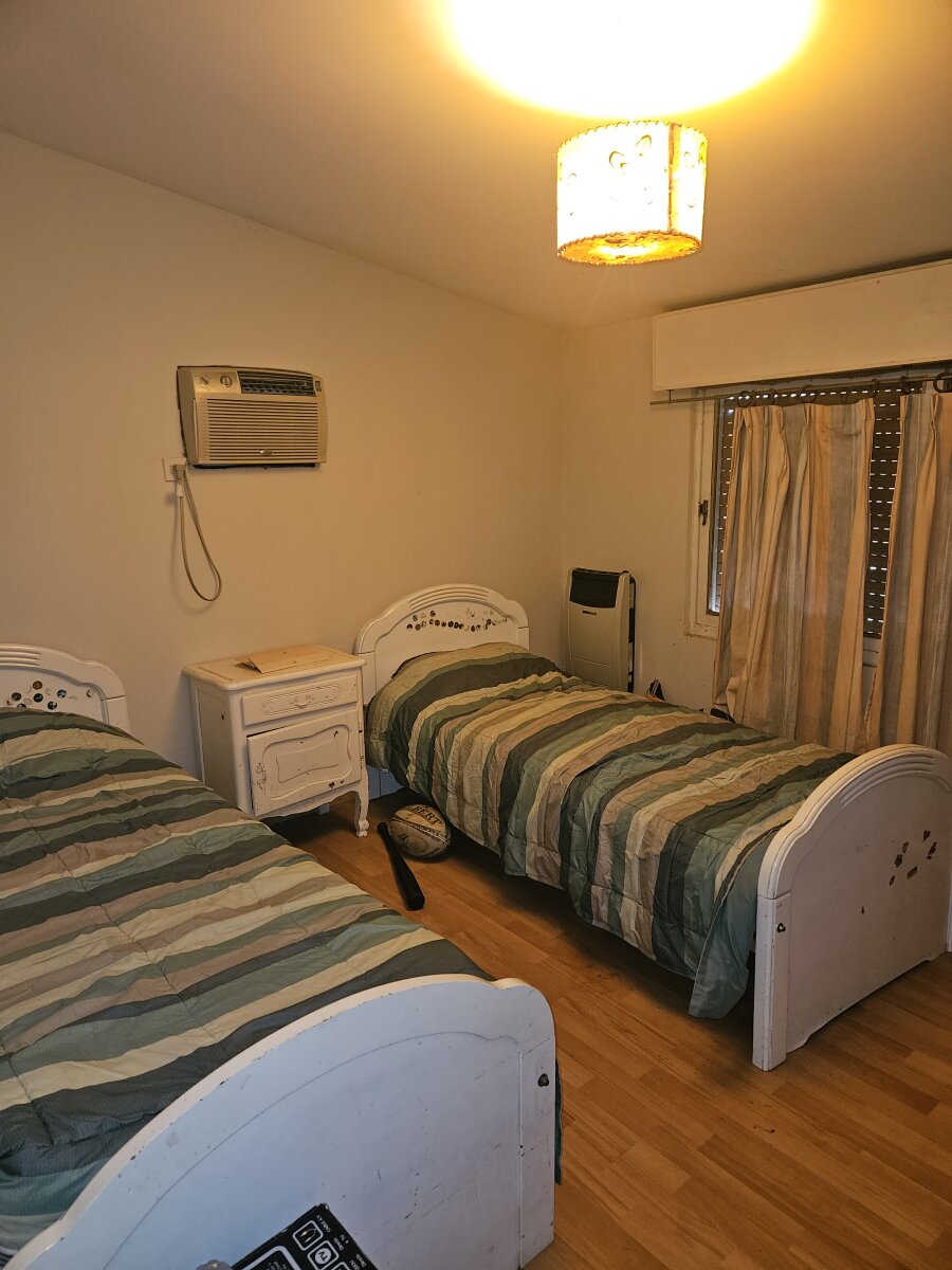 Oportunidad en Funes — Amplio terreno con casa a reciclar - 10