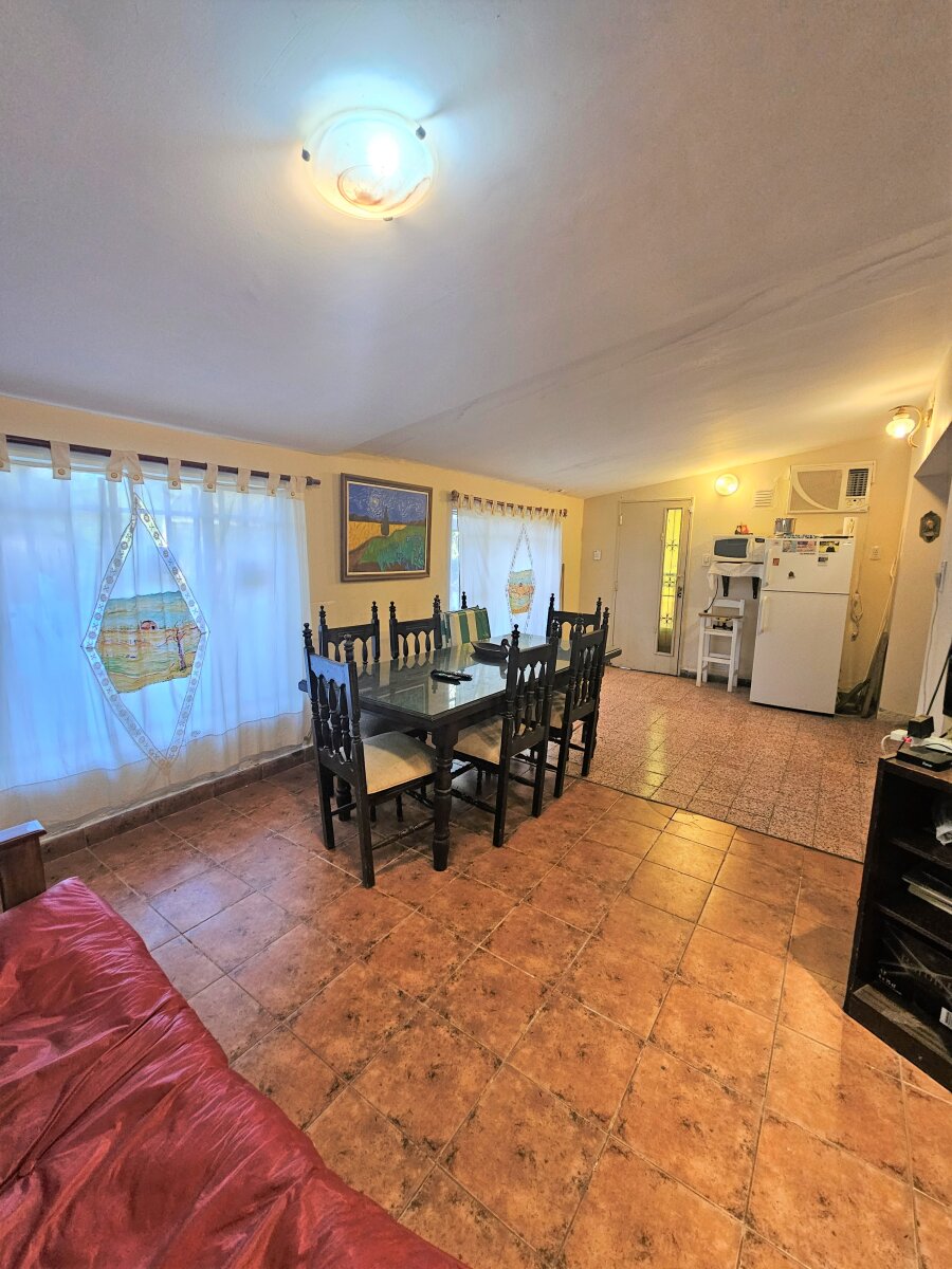 Oportunidad en Funes — Amplio terreno con casa a reciclar - 7