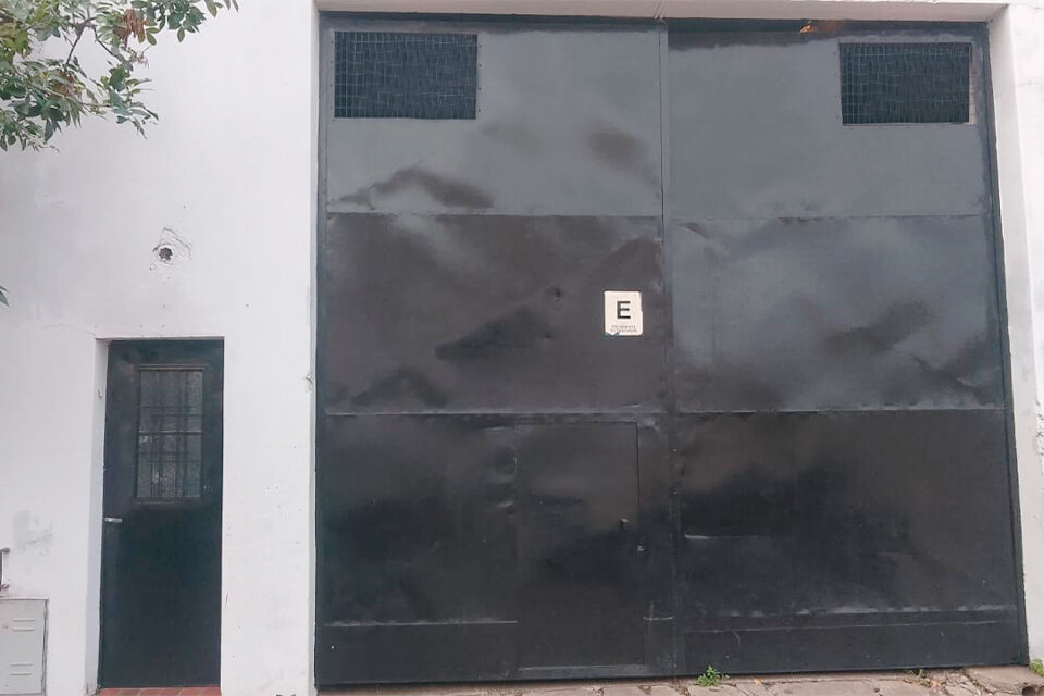AMPLIO GALPÓN COMERCIAL SOBRE AVENIDA ARIJON - 1