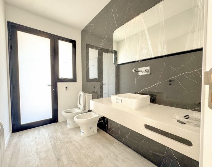 Casas - Funes - Venta