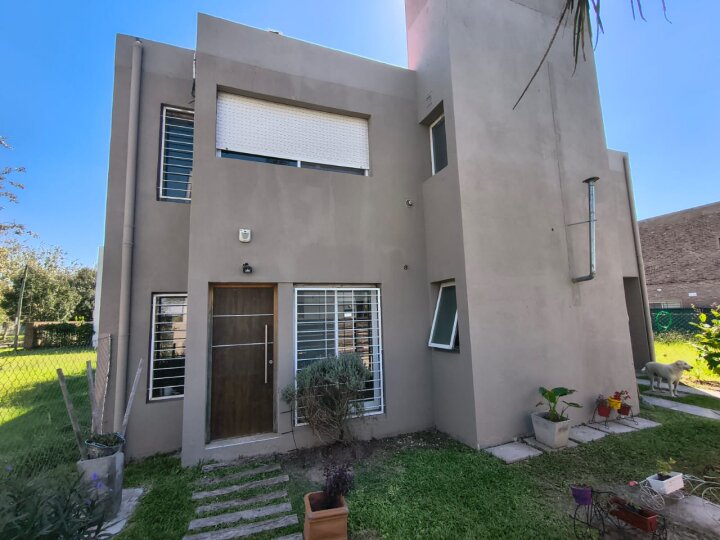 Casas - Roldan - Venta