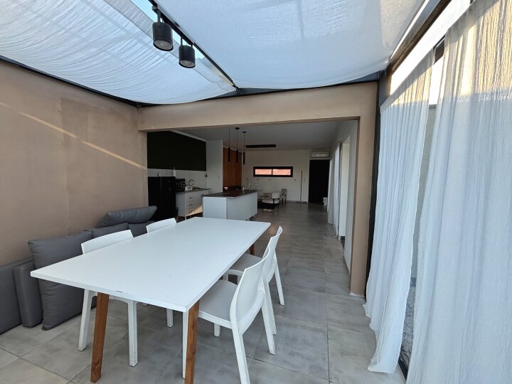 Casas - Funes - Venta