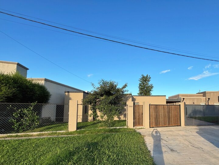 Casas - Funes - Venta