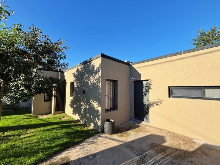Casas - Funes - Venta