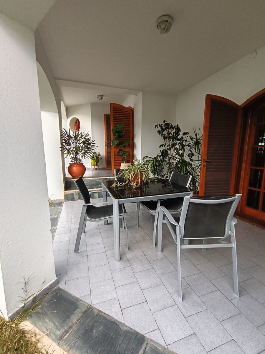 CASA DE CATEGORIA EN ZONA SUR - Imagen 12