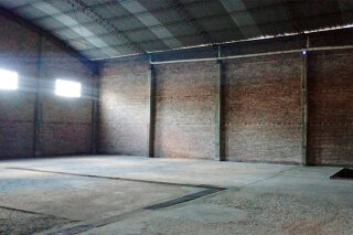 Galpones / Depósitos - Alvear - Alquiler