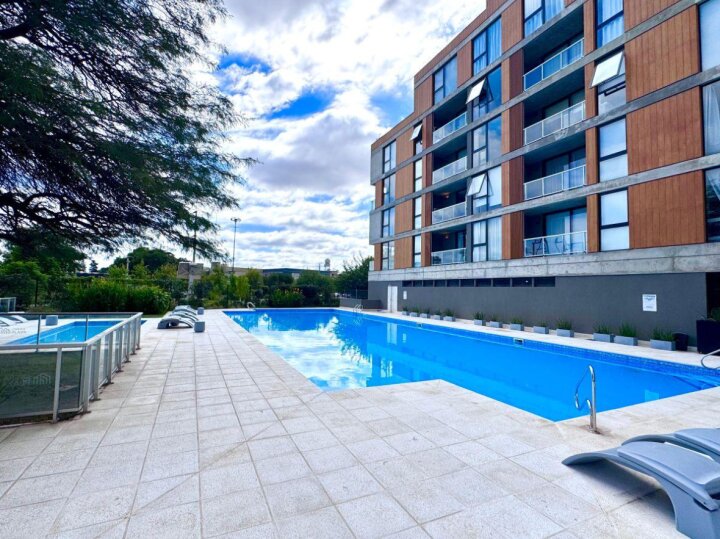 Opera Plaza Deptos en Venta de 1 Dormitorio Seg. 24 Hs Sum Cochera Pileta Entrega y Financiacion!