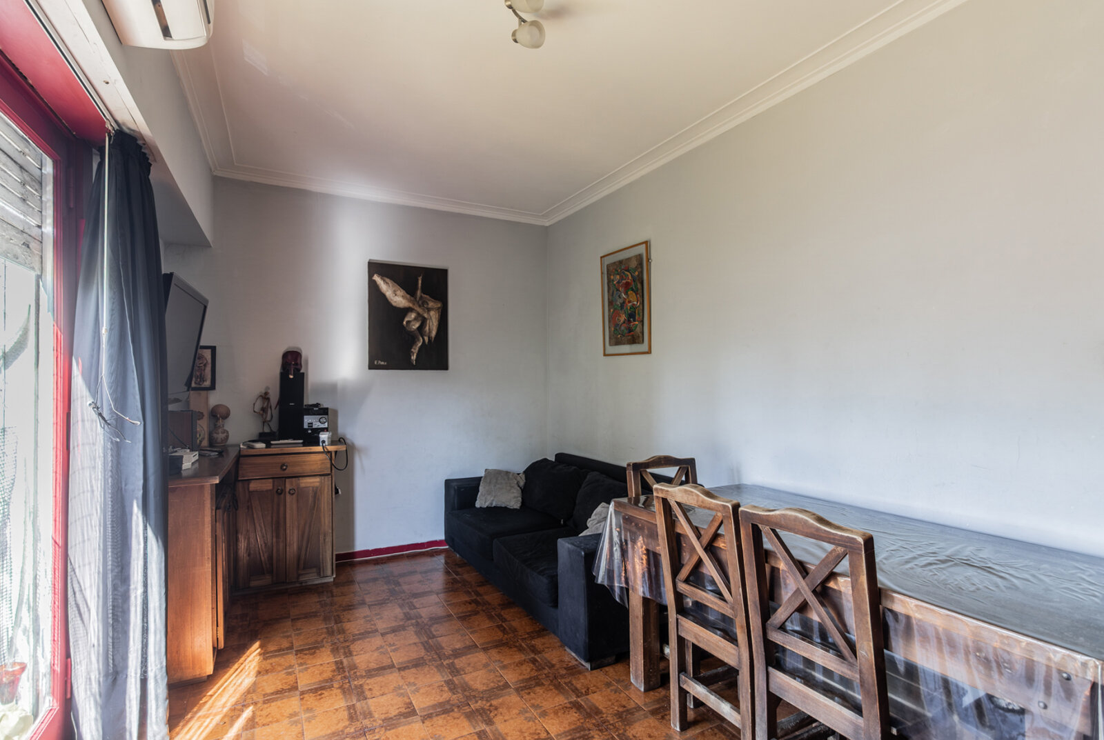 DEPARTAMENTO . FRENTE . BALCON - 5