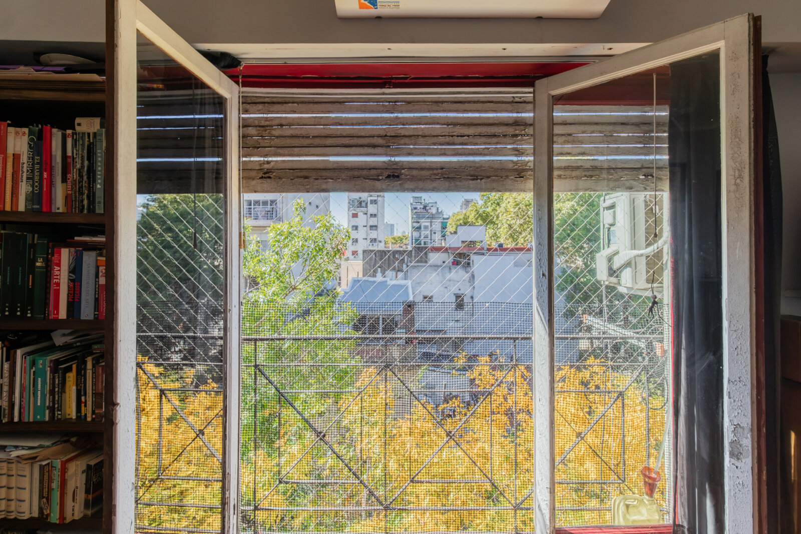 DEPARTAMENTO . FRENTE . BALCON - 3