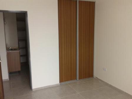 A. Tecera depto en venta 1 dorm. con balcon y entrada para auto - Imagen 5