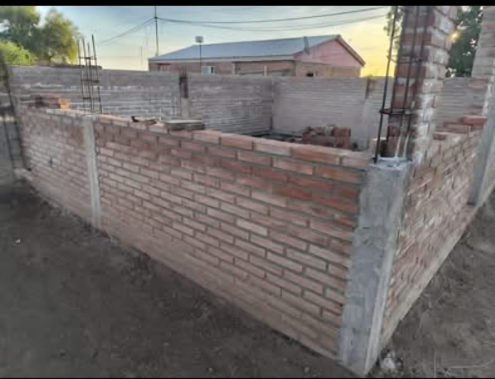 VENDO LOTE CON CONSTRUCCION- BARRANCAS COLORADAS S.LUIS - 7