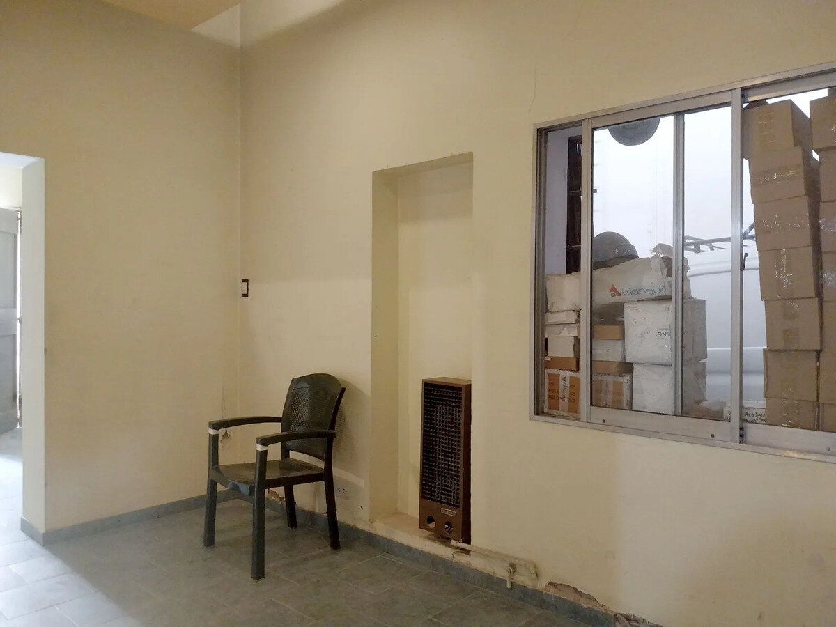 Vendo Excelente Galpón De 300 Mts 2 En Bv Ocampo 300. Mar... - Imagen 4
