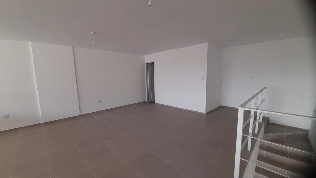 Se Vende Local Comercial 103 Mts Propios Dólares 135.000 - Imagen 3
