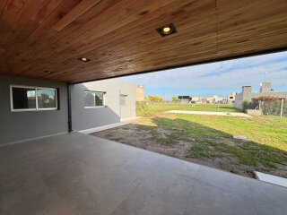 Casas - Funes - Venta