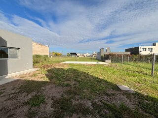 Casas - Funes - Venta