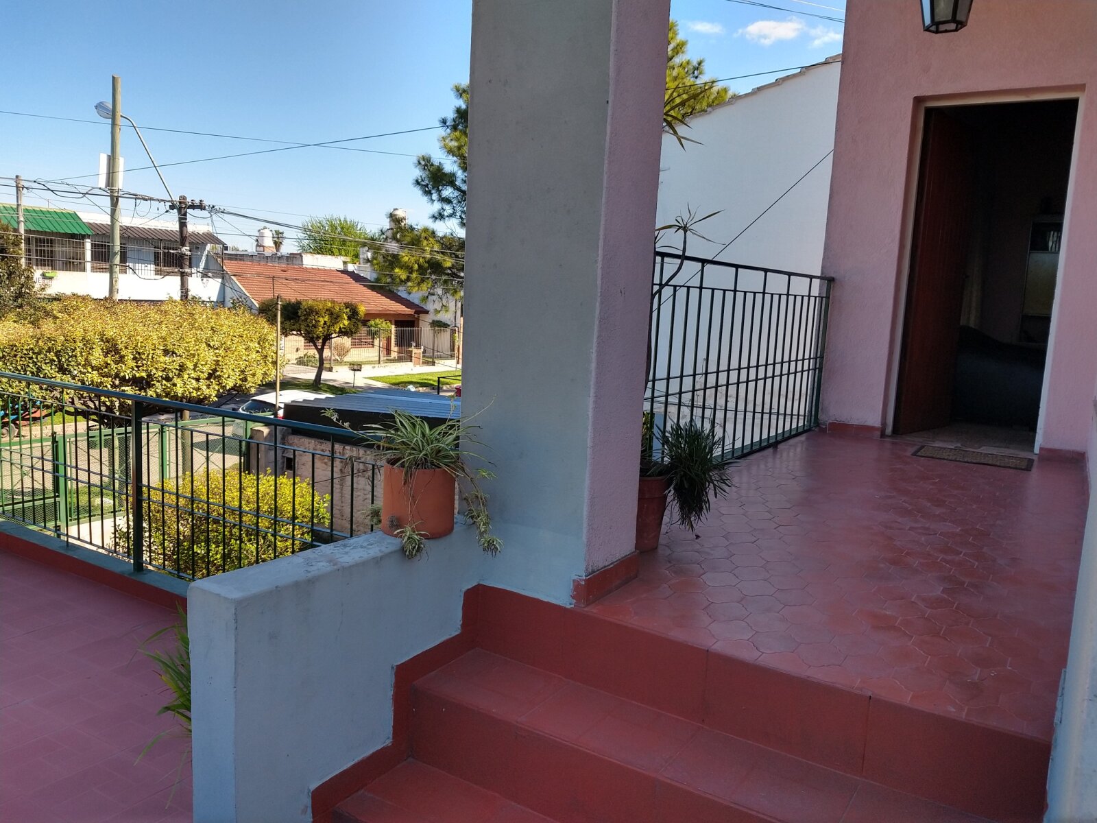 Venta PH tipo casa con garaje y patio en Morón - 9