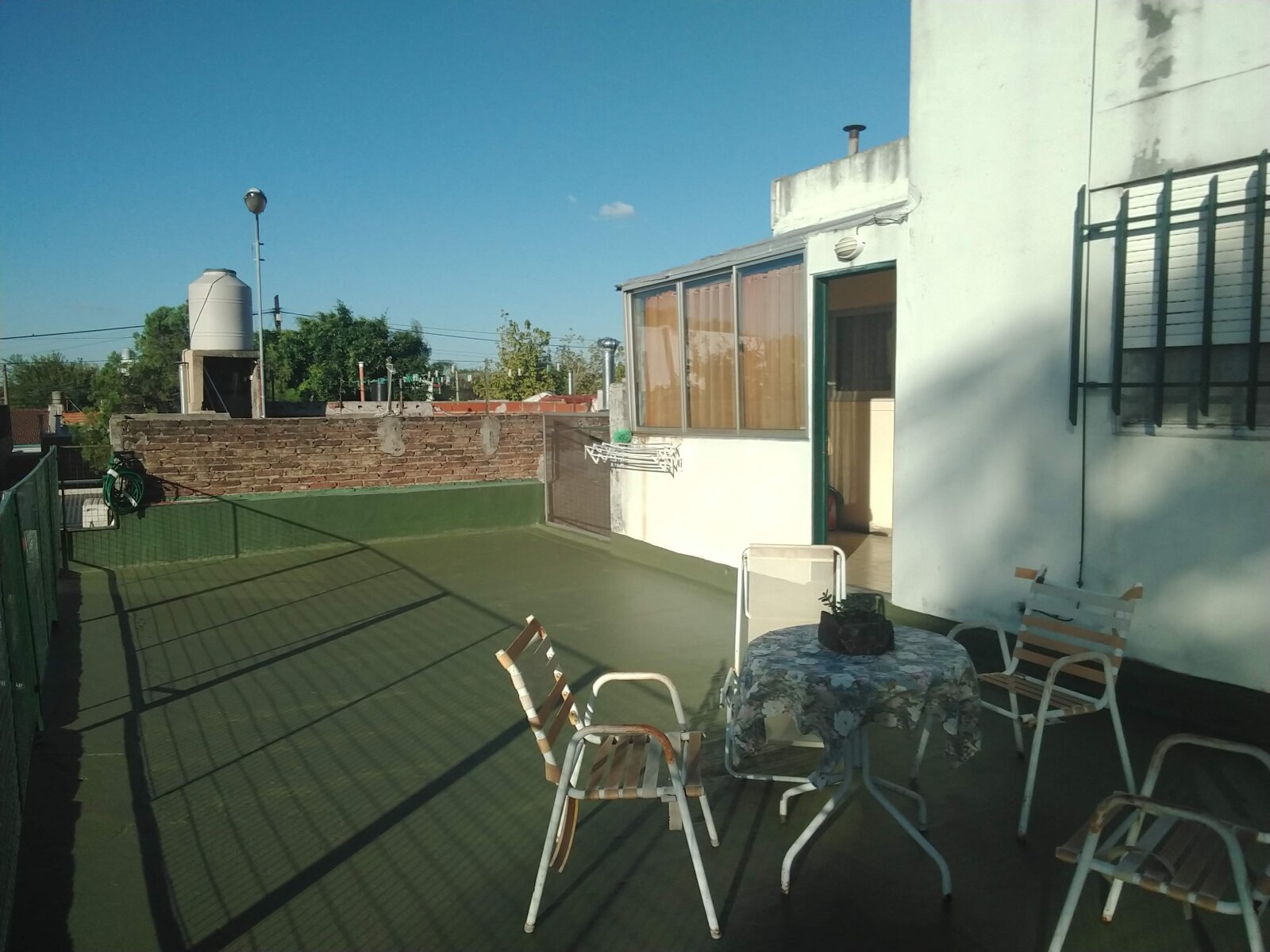 Venta PH tipo casa con garaje y patio en Morón - 28