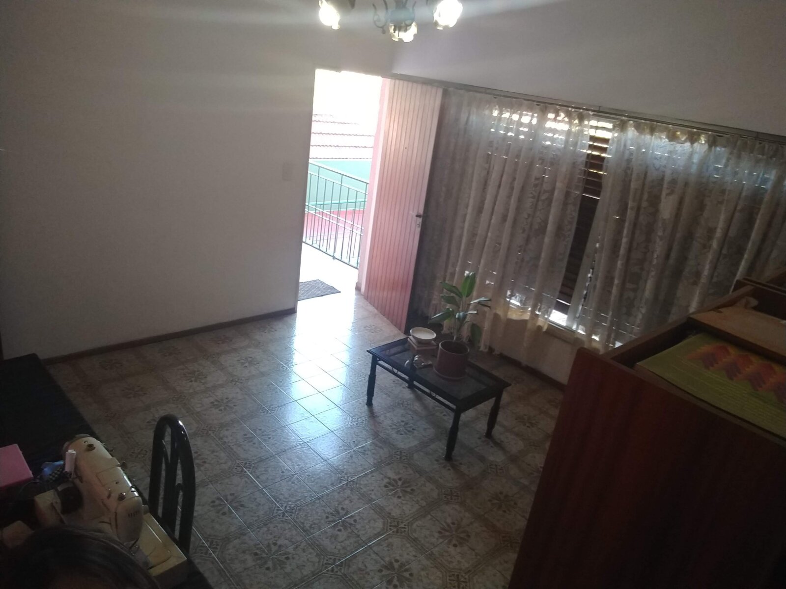 Venta PH tipo casa con garaje y patio en Morón - 11