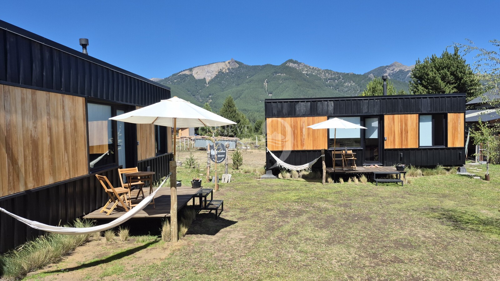 Venta de complejo con dos cabañas, tres tiny house y casa principal en RP63, Meliquina - 25