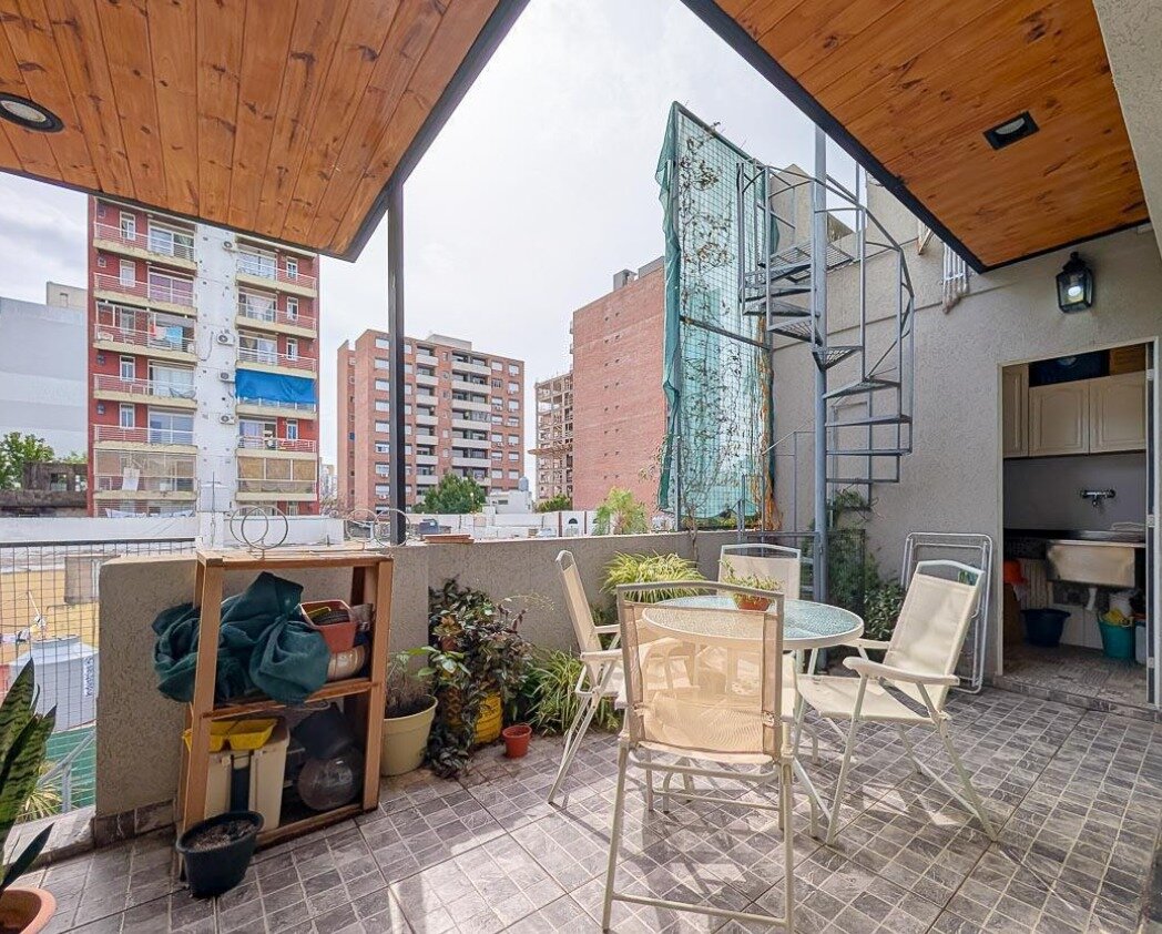 Casa 4 Dormitorios – Zona Plaza Jewell – Frente Club Plaza – Parrillero y Quincho - 18