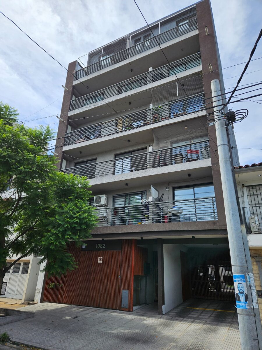DEPARTAMENTO EN VENTA EN MORON - 36