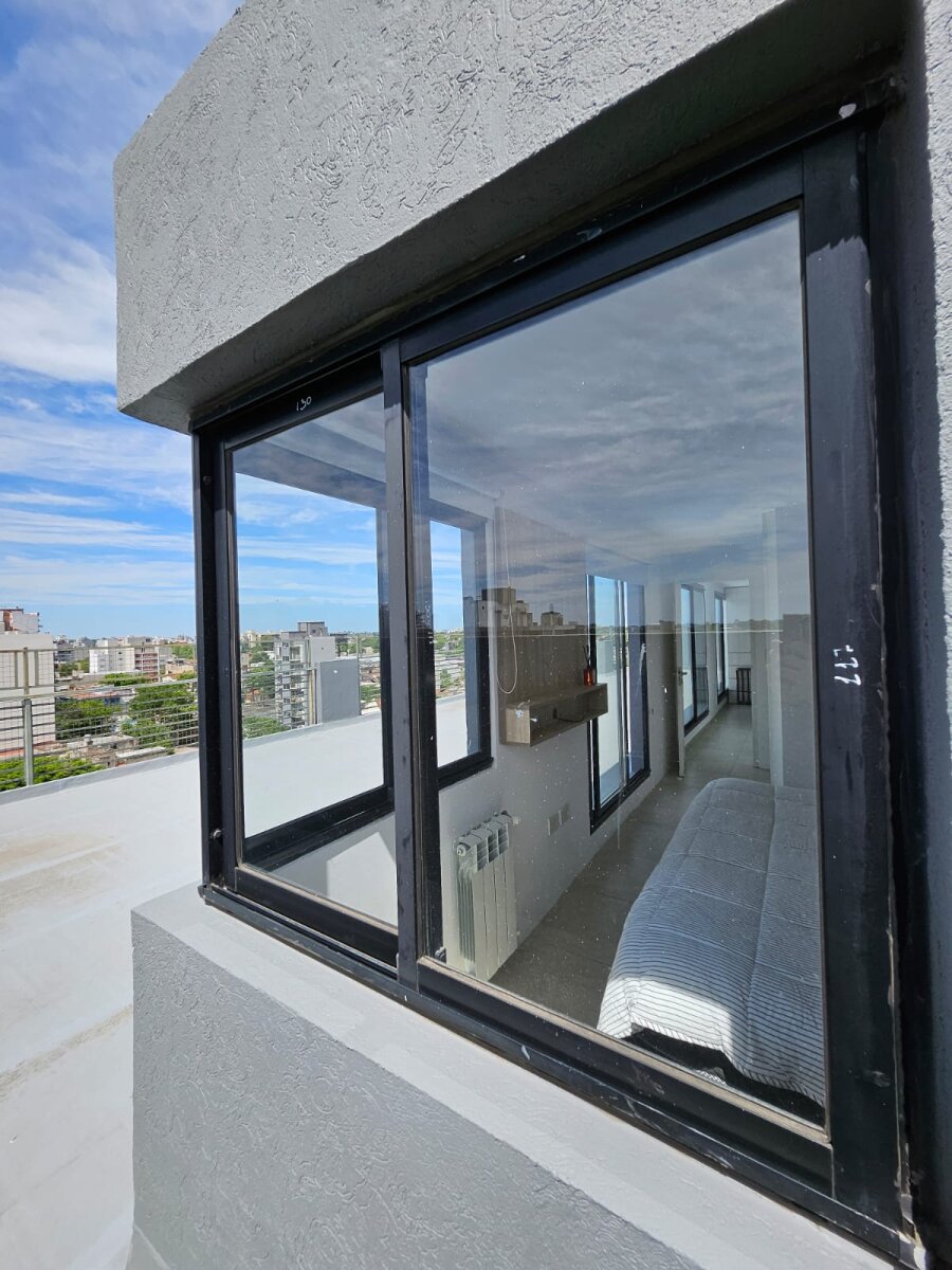 DEPARTAMENTO EN VENTA EN MORON - 34