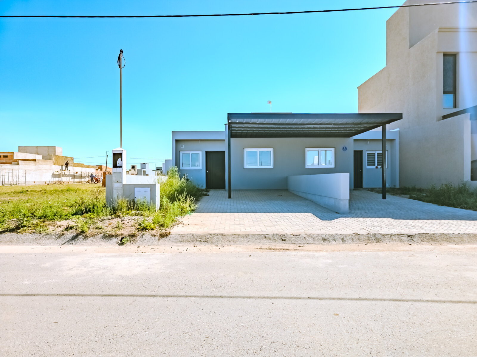 Duplex A Estrenar de 2 dormitorios con calefaccion central, cochera y asador. Docta Avenida — foto 2