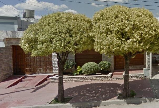 SARMIENTO 1037