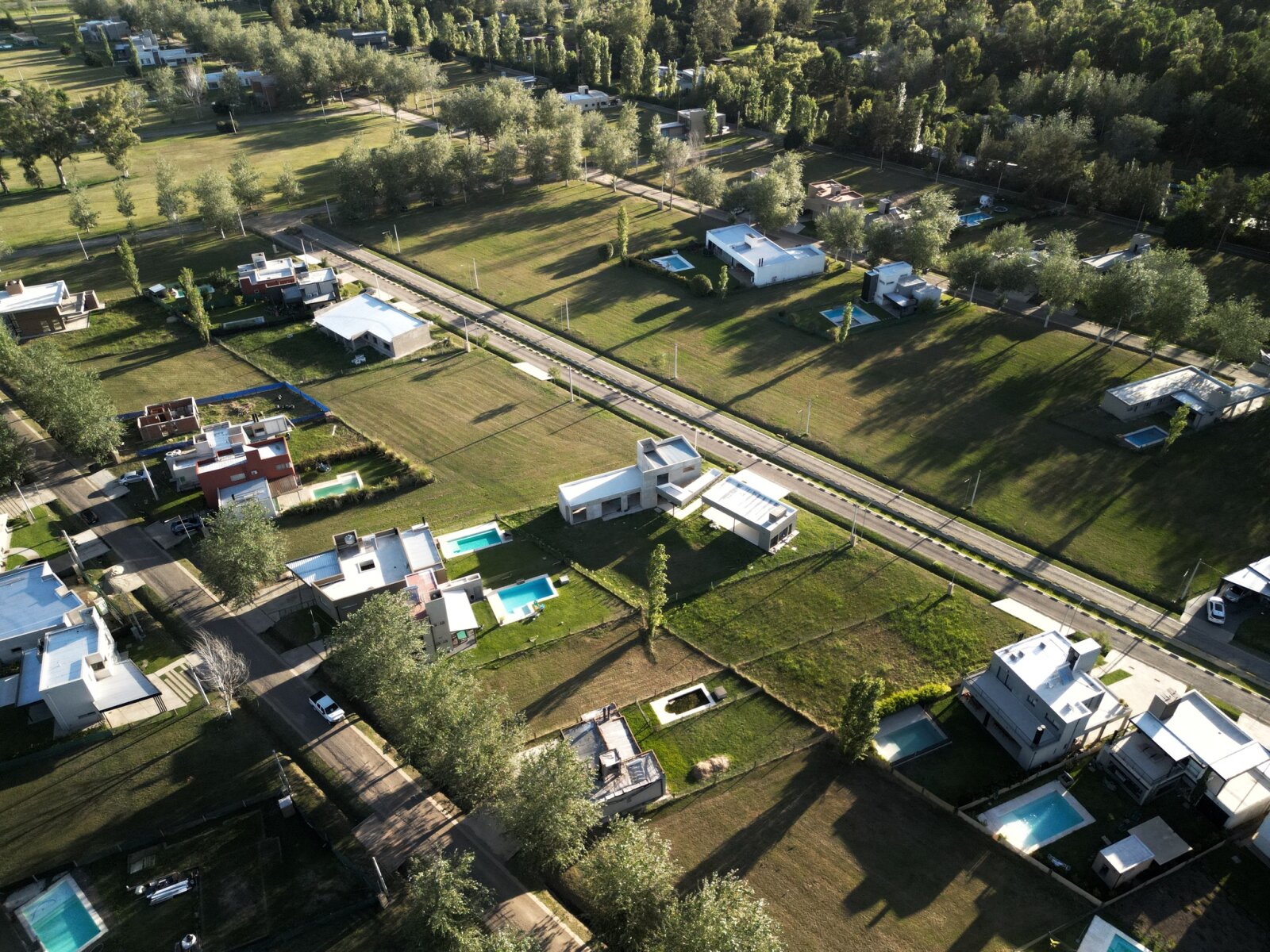 Venta terreno en Pinares del Sur - Piñero - Barrio cerrado - Lote 244 - 100% financiado - Forestación - 5