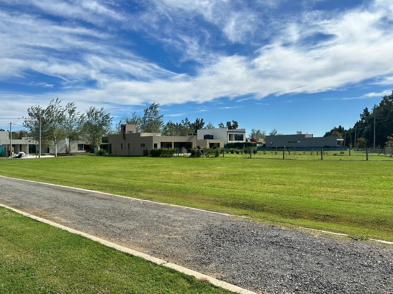 Venta terreno en Pinares del Sur - Piñero - Barrio cerrado - Lote 244 - 100% financiado - Forestación - 33