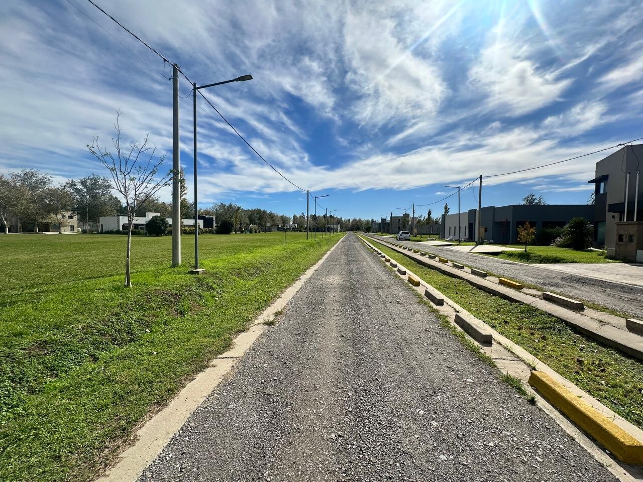 Venta terreno en Pinares del Sur - Piñero - Barrio cerrado - Lote 244 - 100% financiado - Forestación - 43