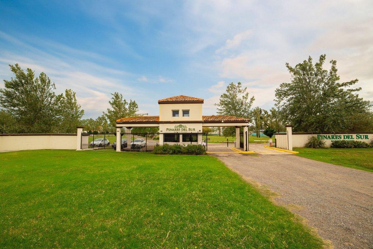 Venta terreno en Pinares del Sur - Piñero - Barrio cerrado - Lote 244 - 100% financiado - Forestación - 8