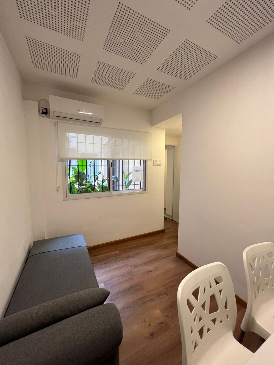 CONSULTORIOS OFICINAS AV. FRANCIA Y PELLEGRINI - 5