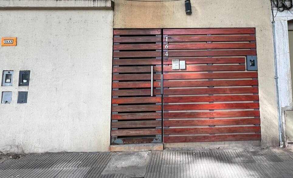 CONSULTORIOS OFICINAS AV. FRANCIA Y PELLEGRINI - 17